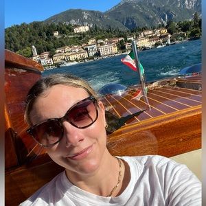 Meet your Posher, Gabriela